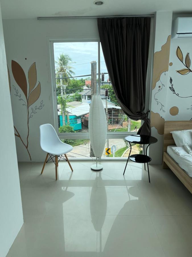 The Chu Cafe / Guesthouse Nai Harn Exterior foto