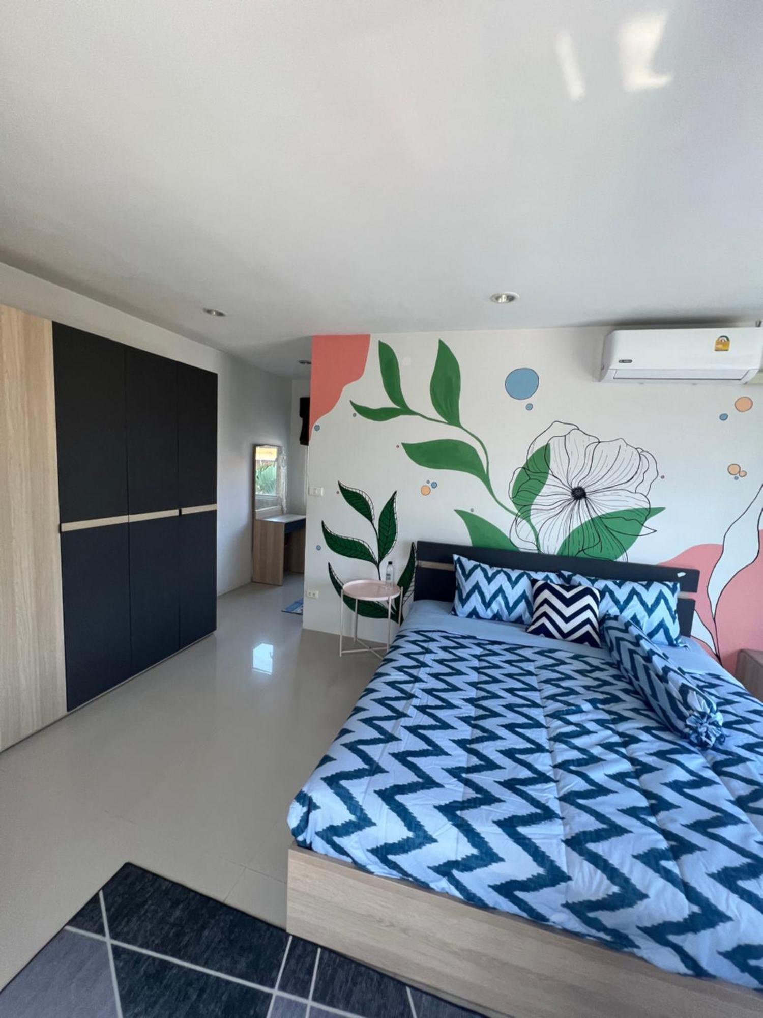 The Chu Cafe / Guesthouse Nai Harn Exterior foto